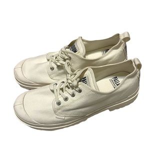 New Palladium unisex sneakers women’s size 7